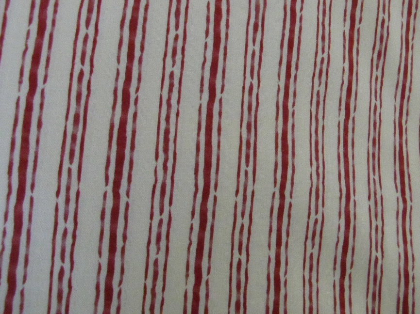Christmas Red Stripes on Off-White Background - Click Image to Close